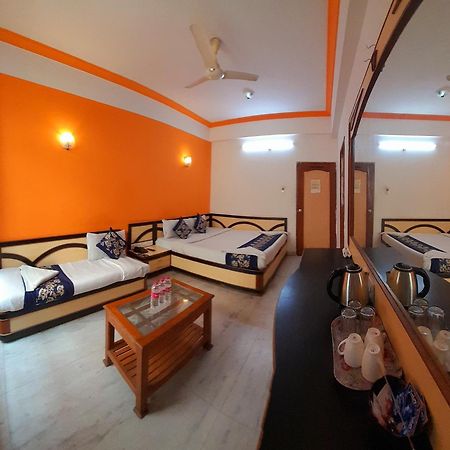 שירדי Hotel Indore Palace - Feel At Home מראה חיצוני תמונה