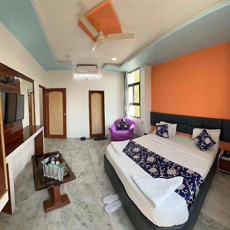 שירדי Hotel Indore Palace - Feel At Home מראה חיצוני תמונה