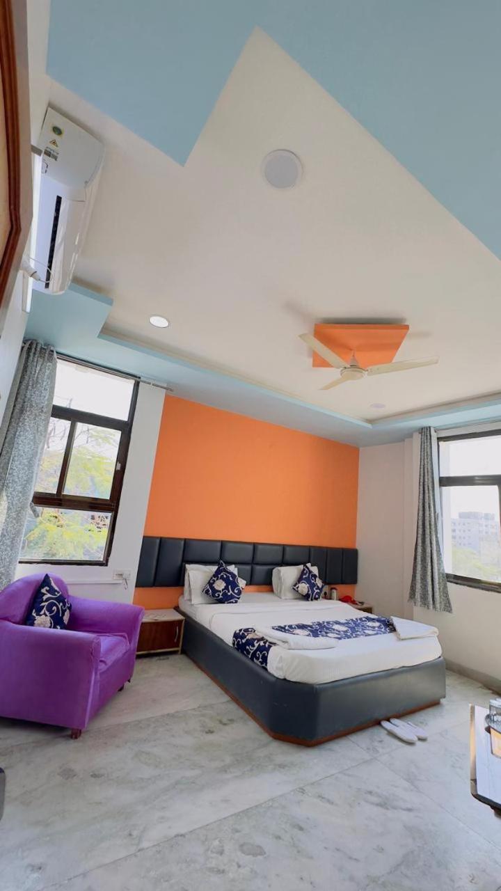 שירדי Hotel Indore Palace - Feel At Home מראה חיצוני תמונה